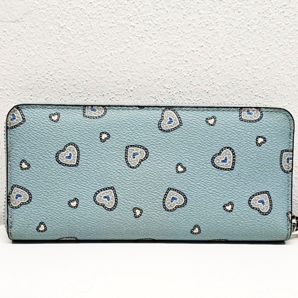 Coach Accordian Zip Wallet Western Heart Print Light Blue - Picture 3 of 15